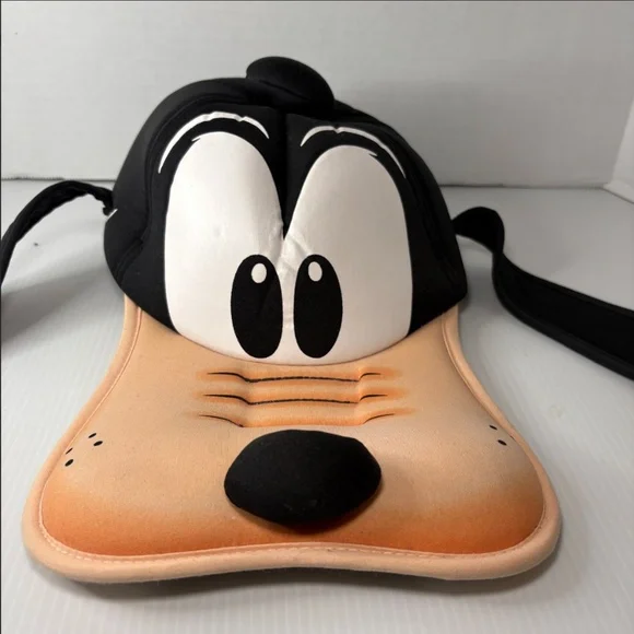 VINTAGE Disney Parks Goofy Hat Long Ears Teeth Goofy Foam Cap Stretch Adult Size